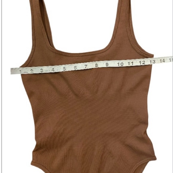 OQQ Bundle of 2 lavender and brown Ribbed Top bodysuits size small sleeveless - Picture 5 of 8